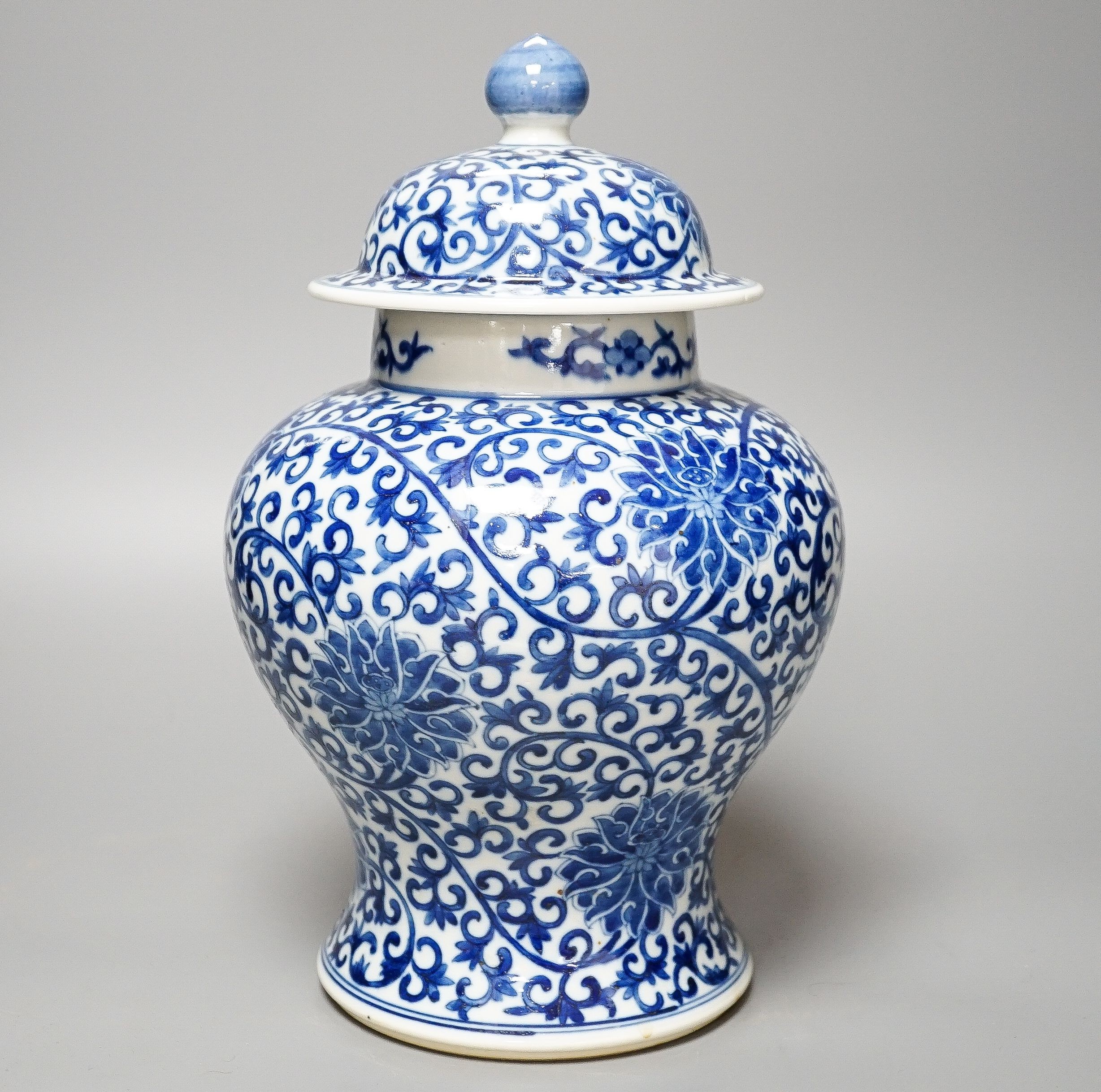 A Chinese blue and white baluster jar and cover 31cm